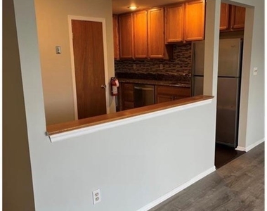 4212 Birchwood Court - Photo Thumbnail 5