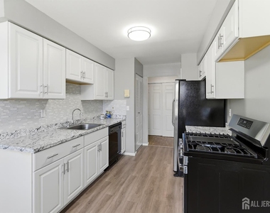 324 Sharon Garden Court - Photo Thumbnail 2