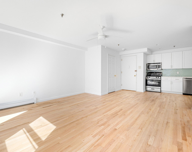 125 Bergen Street - Photo Thumbnail 4
