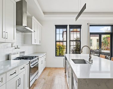 170 Schaefer Street - Photo Thumbnail 3