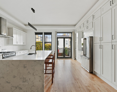 170 Schaefer Street - Photo Thumbnail 2