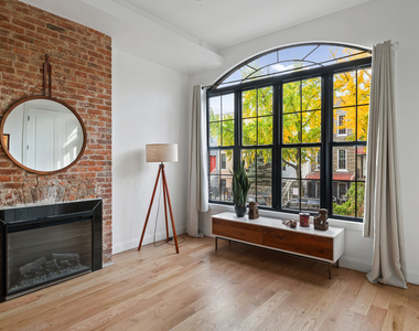 170 Schaefer Street - Photo Thumbnail 7