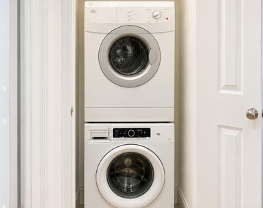 900 W End Avenue - Photo Thumbnail 9