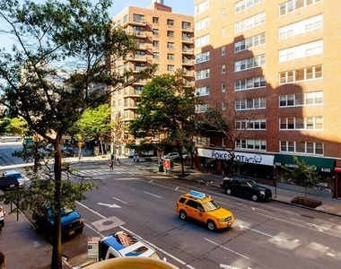 127 4th Avenue - Photo Thumbnail 3