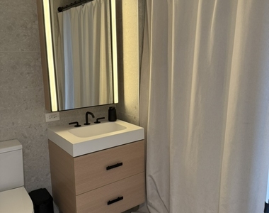 478 Kent Avenue - Photo Thumbnail 15