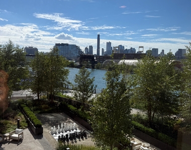 478 Kent Avenue - Photo Thumbnail 14