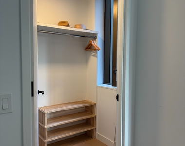 478 Kent Avenue - Photo Thumbnail 9