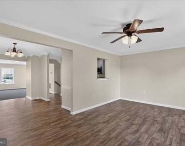 25 Desert Rose Way - Photo Thumbnail 19