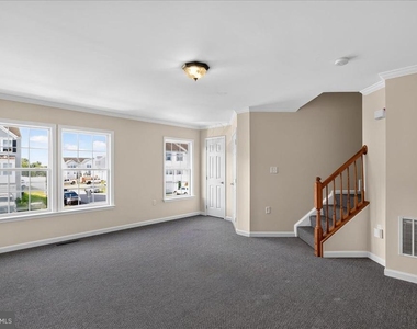25 Desert Rose Way - Photo Thumbnail 13