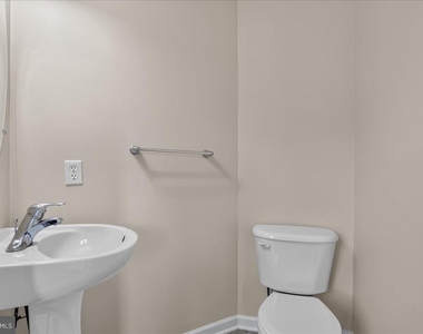 25 Desert Rose Way - Photo Thumbnail 15