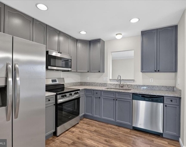 25 Desert Rose Way - Photo Thumbnail 16