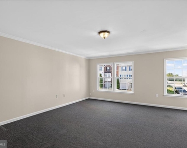 25 Desert Rose Way - Photo Thumbnail 12