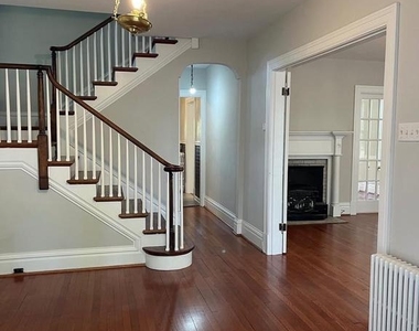 208 Fairmont Avenue - Photo Thumbnail 2