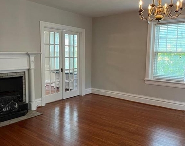 208 Fairmont Avenue - Photo Thumbnail 4