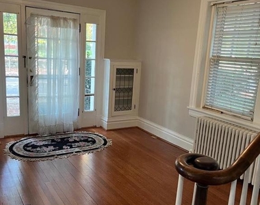 208 Fairmont Avenue - Photo Thumbnail 3