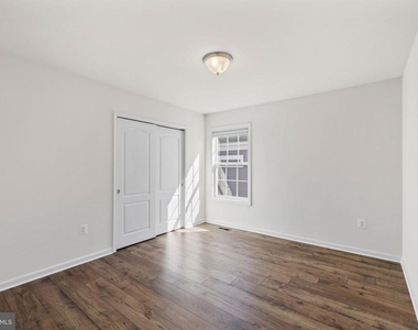 341 Foxglove Way - Photo Thumbnail 25