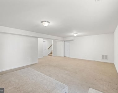 341 Foxglove Way - Photo Thumbnail 35
