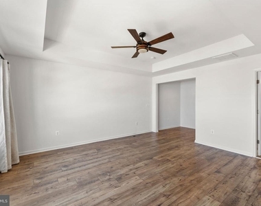 341 Foxglove Way - Photo Thumbnail 20