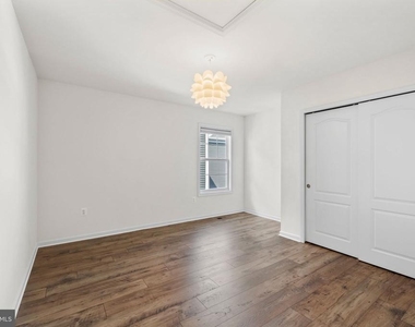 341 Foxglove Way - Photo Thumbnail 27