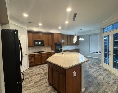 9110 Panther Falls Way - Photo Thumbnail 8