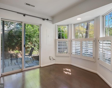 43509 Kiplington Square - Photo Thumbnail 14