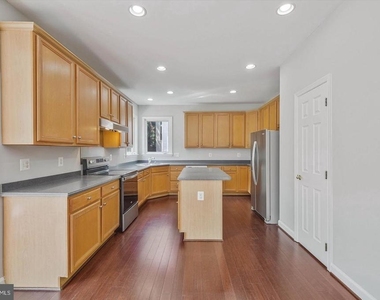 46797 Backwater Drive - Photo Thumbnail 11