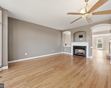 43757 Bent Creek Terrace - Photo Thumbnail 19