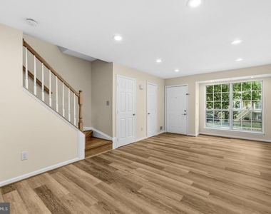 14234 Autumn Circle - Photo Thumbnail 6