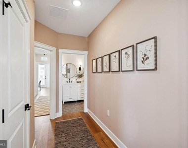 14956 Deco Circle - Photo Thumbnail 11