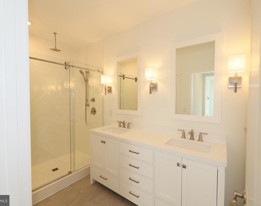 14956 Deco Circle - Photo Thumbnail 14