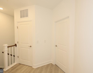 14956 Deco Circle - Photo Thumbnail 12