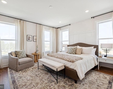 14956 Deco Circle - Photo Thumbnail 10