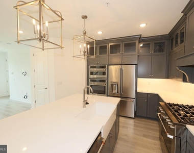 14956 Deco Circle - Photo Thumbnail 6