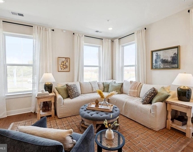 14956 Deco Circle - Photo Thumbnail 7