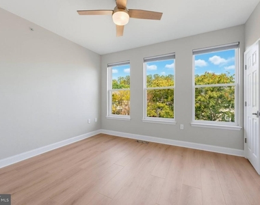 2791 Centerboro Drive - Photo Thumbnail 17