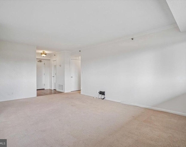5501 Seminary Road - Photo Thumbnail 16
