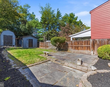5924 Edgehill Court - Photo Thumbnail 24