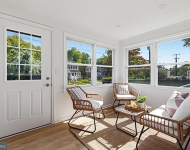 5924 Edgehill Court - Photo Thumbnail 4