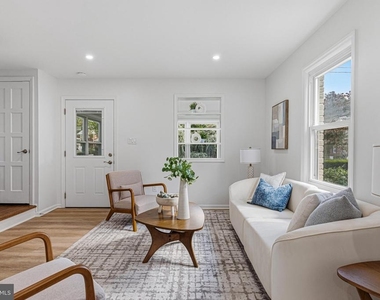 5924 Edgehill Court - Photo Thumbnail 9