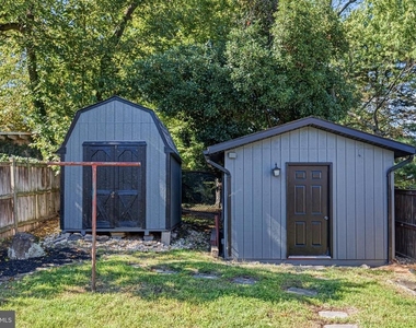 5924 Edgehill Court - Photo Thumbnail 27
