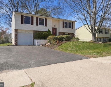 7916 Frye Road - Photo Thumbnail 24