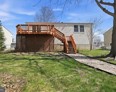 7916 Frye Road - Photo Thumbnail 22