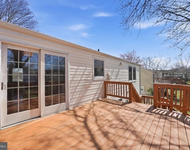 7916 Frye Road - Photo Thumbnail 21