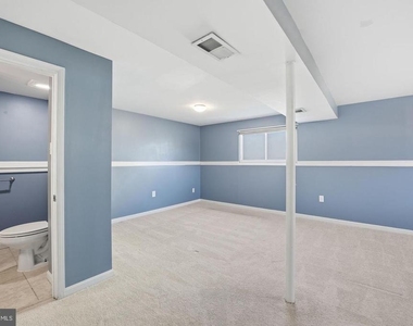 7916 Frye Road - Photo Thumbnail 14