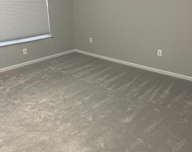 6760 Joseph Edgar Court - Photo Thumbnail 4