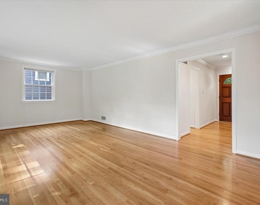 6717 Weaver Avenue - Photo Thumbnail 8