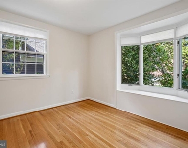 6717 Weaver Avenue - Photo Thumbnail 22