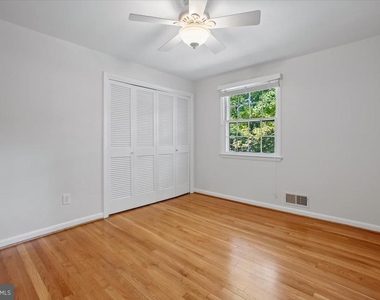 6717 Weaver Avenue - Photo Thumbnail 32