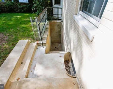 6717 Weaver Avenue - Photo Thumbnail 66