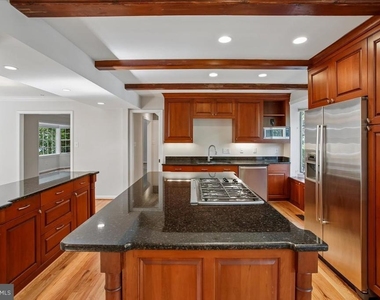 6717 Weaver Avenue - Photo Thumbnail 16